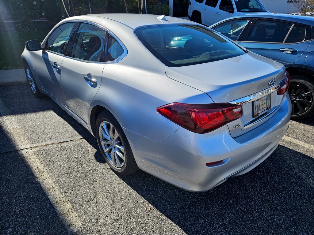 2018 INFINITI Q70 3.7X LUXE