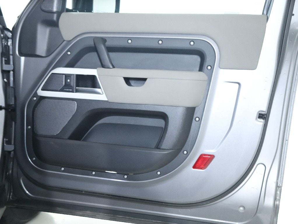 2022 Land Rover Defender 90 S
