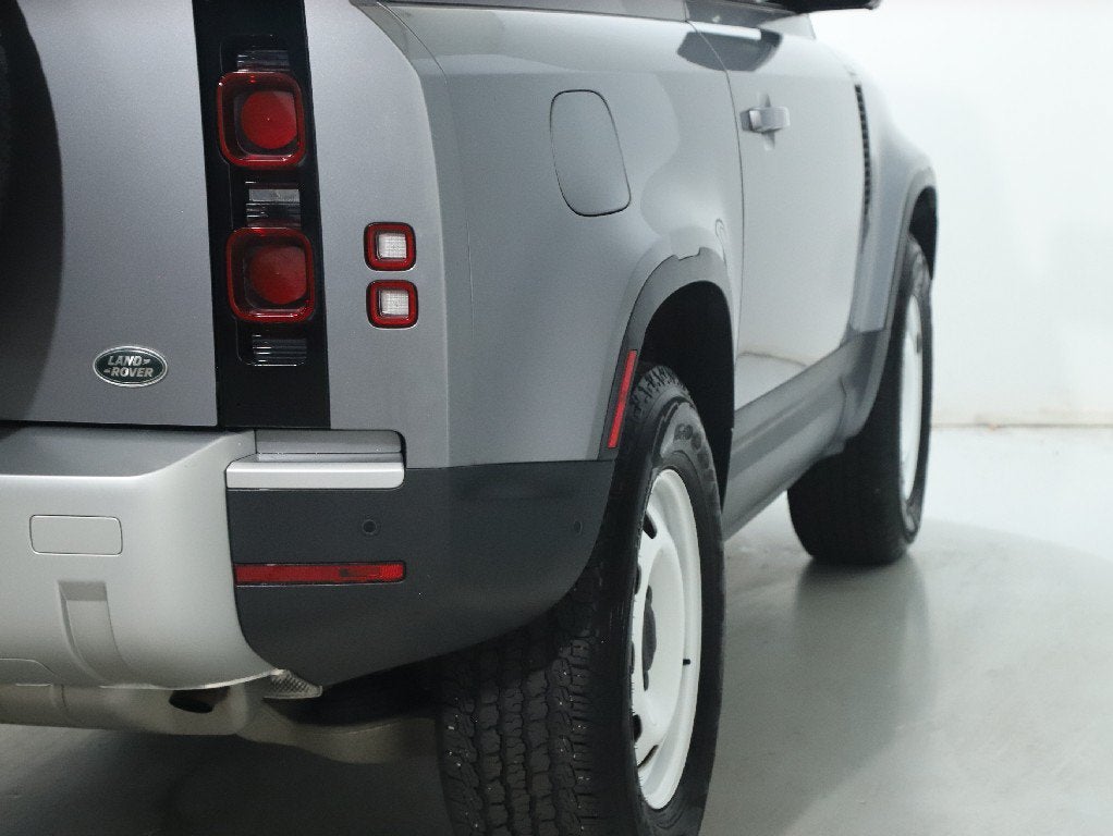 2022 Land Rover Defender 90 S