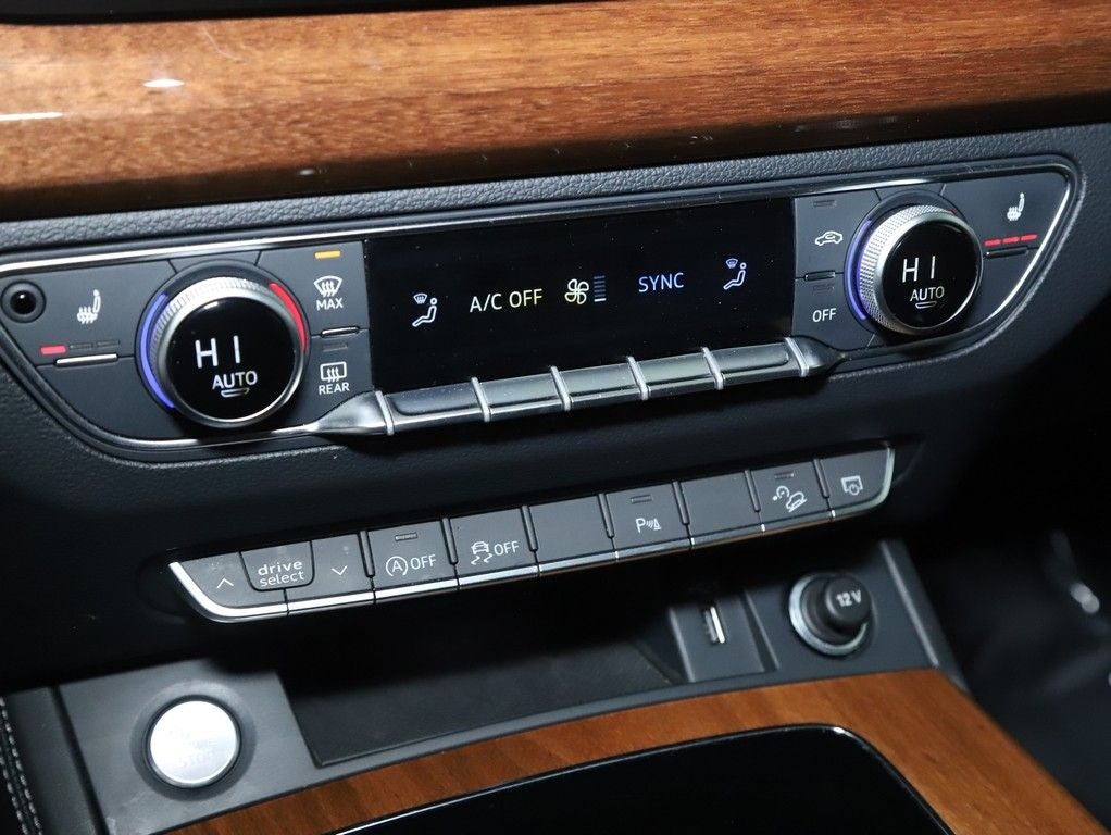 2023 Audi Q5 Premium Plus 45 TFSI S line quattro