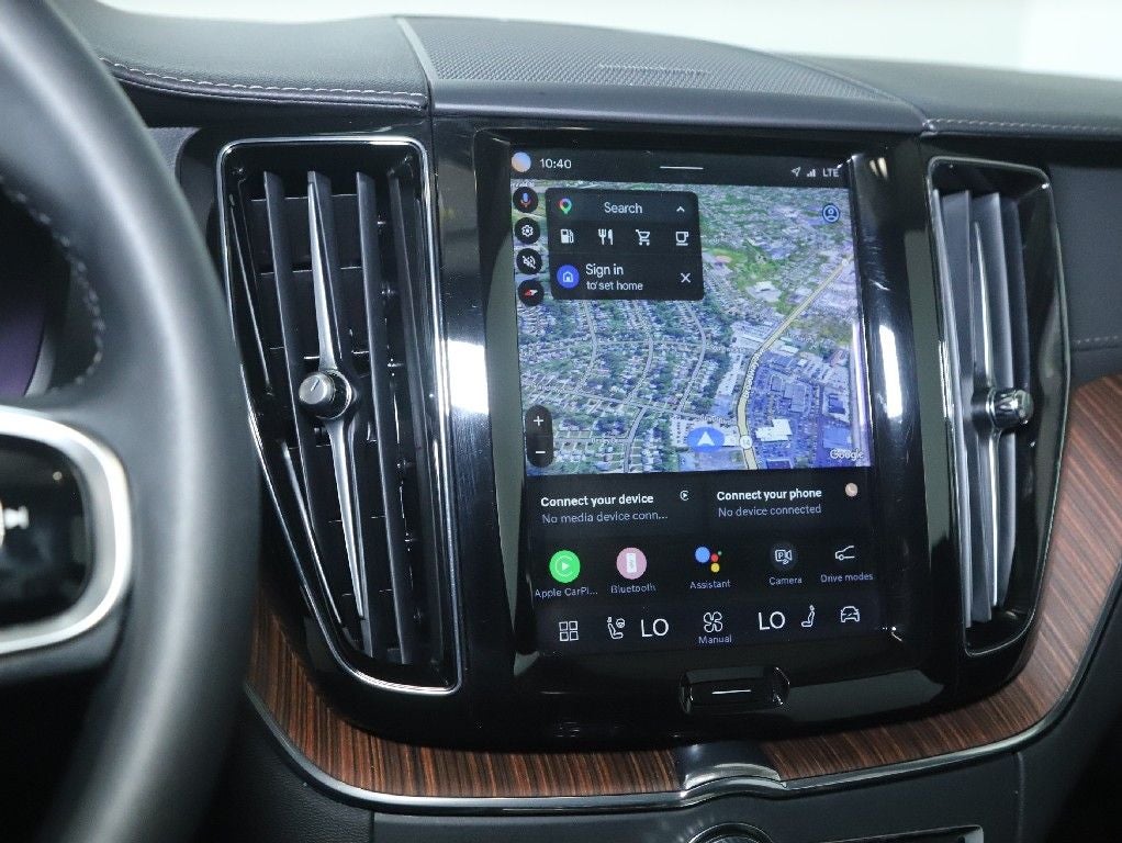 2023 Volvo XC60 B5 Ultimate Bright Theme