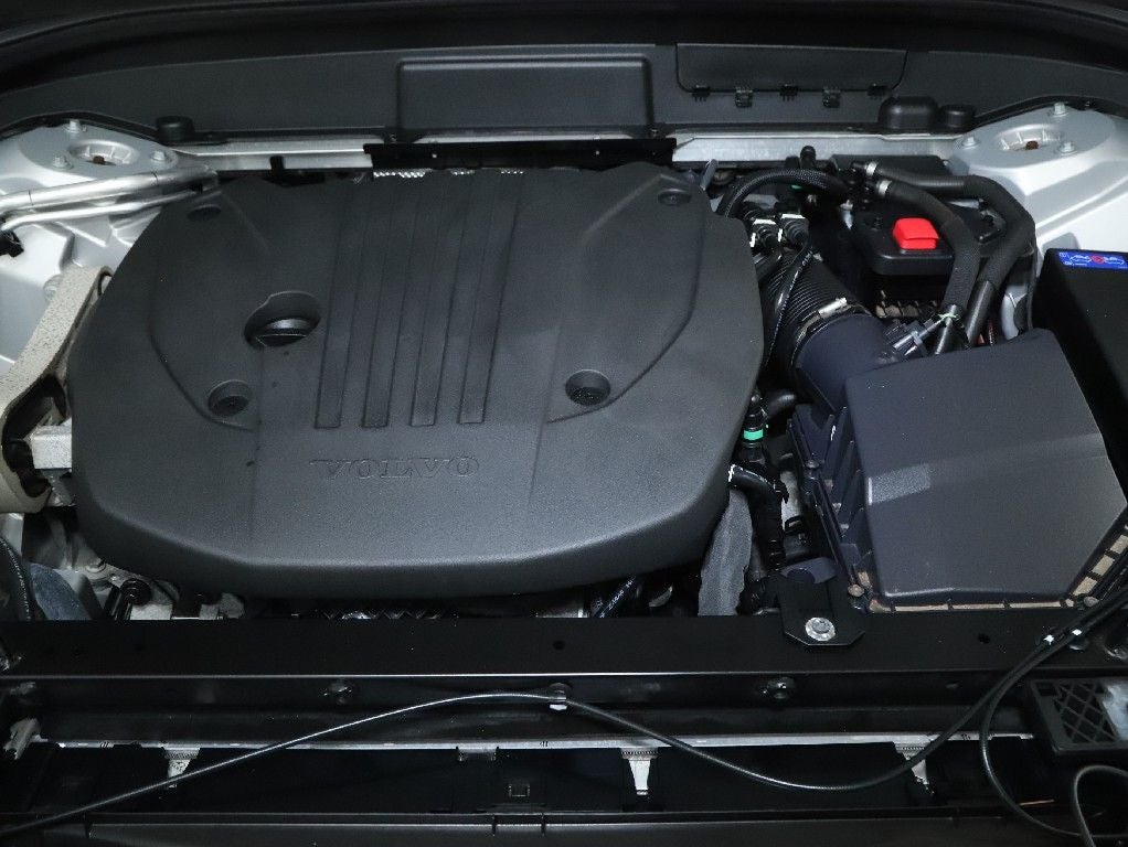 2023 Volvo XC60 B5 Ultimate Bright Theme