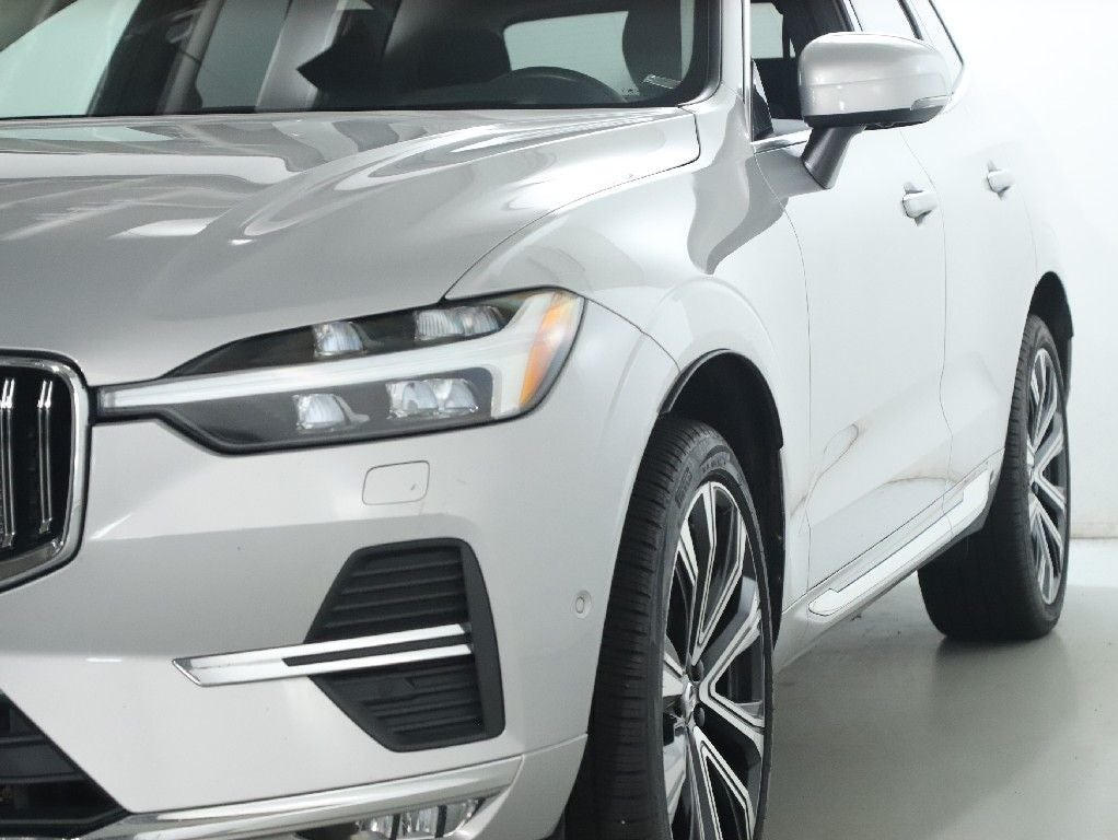 2023 Volvo XC60 B5 Ultimate Bright Theme